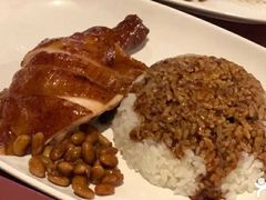 油鸡鸡-了凡油鸡饭·面(台北101店)