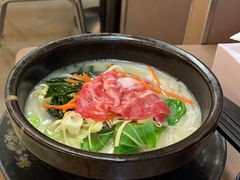 -灵芝妹子海鲜米线(瓦房店新玛特店)