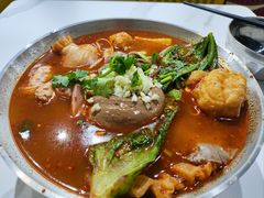 -臻香东北老式麻辣烫