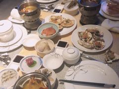 -雍和会海鲜姿造自助(湖东路店)