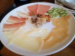 -桥香园过桥米线(国贸店)