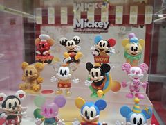 -泡泡玛特POPMART(蓝色港湾店)