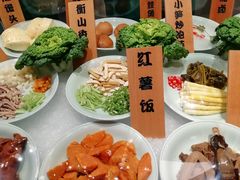 -费大厨辣椒炒肉(高铁吾悦广场店)