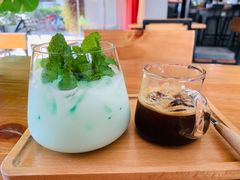 薄荷甜酒奶咖-转山咖啡(松柏社区店)