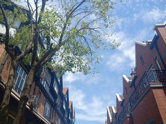 -钟书阁(松江泰晤士小镇店)