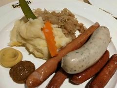 -LENBACH兰巴赫西餐啤酒坊(大连东港店)