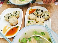 -小杨生煎(金山百联购物中心3楼店)