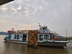 -鱼珠码头(轮渡站)