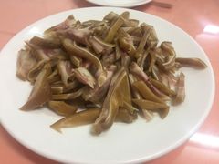 熏猪耳朵-李连贵熏肉大饼(沈阳站店)