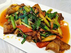 特色土猪回锅肉-渝信川菜(南滨店)