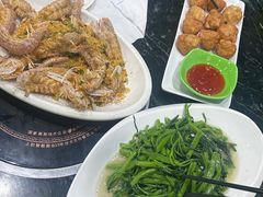 -小海豚•老字号海鲜餐厅(天涯店)