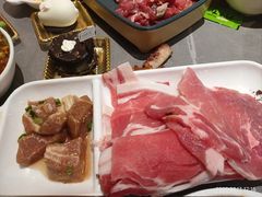 -黑金·寻焰自助百汇·烤肉·火锅(中街店)