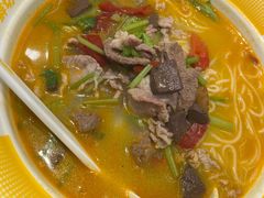 -粉小主·贵州酸汤牛肉粉(南京仙林金鹰店)