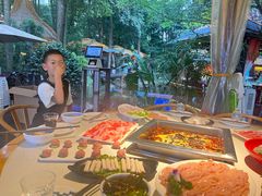 -二荆条·蜀鲜汇城市森林火锅