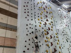 -山之巅攀岩馆(太古城店)