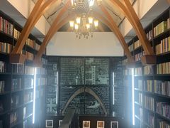 -钟书阁(松江泰晤士小镇店)