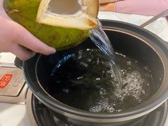 -东椰·海南椰子鸡火锅(朝阳门店)