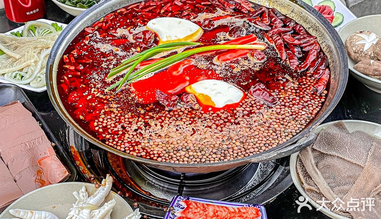 西安｜这家火锅是把重庆街头搬来了吗[流泪]太有感觉