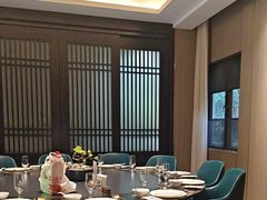 -忆江南·临江鱼馆