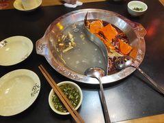 -大龙辣火锅·龙虾·烧烤(湖滨新天地店)
