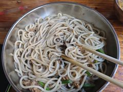 -正宗杨记普洱酸醋米线(总店)