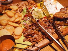 塞萨洛尼基终极烤肉盘-HELLO MUSAE 拾光缪斯餐厅·纯正希腊风味(苏州中心店)