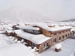 -亚布力新体委滑雪场