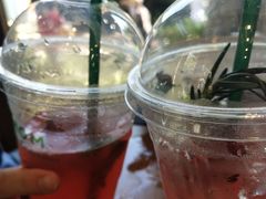 -Chom Cafe and Restaurant