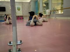 -Isee灰姑娘(龙湖狮山天街店)