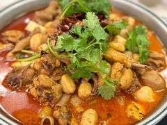 肥肠公鸡锅-彭记铁锅肥肠(东四总店)