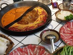 -巴卤社老火锅(财富店)