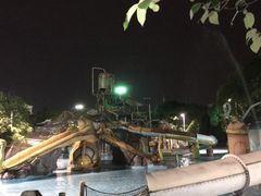 -热带风暴水上乐园(新镇路)
