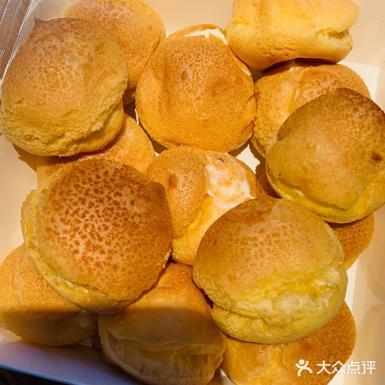 亲测好吃😋鲍师傅的盘塔可以冲[胜利]泡芙也冲啊