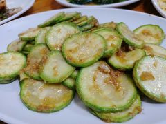 咸蛋黄炒小瓜-甜甜屋(解放中路店)