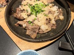 -山川小町·极番烧肉(新地假日广场店)