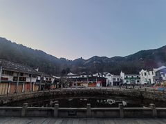 -九华山聚龙大酒店