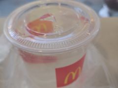 -麦当劳(虹梅路地铁站店)
