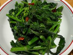 清炒油菜-自贡盐帮菜·玩辣餐厅(樱花园西街店)