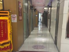 -雅悦齿科(顾村公园店)