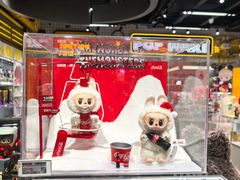 -泡泡玛特POPMART(上海环球港店)