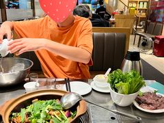 -胡须佬鸡煲四季火锅店(石厦西村直营店)