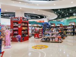 -卡通派潮品玩具折扣仓(青岛新城吾悦广场店)