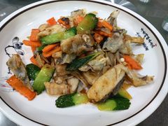 生炒鱼头-广迎居老正兴菜馆