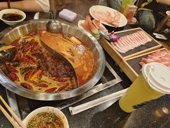 -百年川椒重庆老火锅(光谷店)