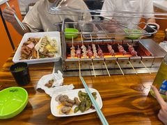 -哈尔滨小酒馆·鲜肉现穿自助烧烤(康新花园店)