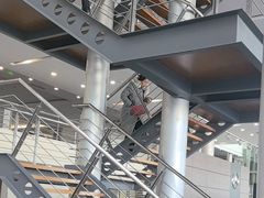 -天津波士信达奔驰4S店(卫津南路店)