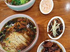 -朱鸿兴面馆(绿宝广场店)