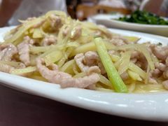 土豆肉丝-洪霞餐馆