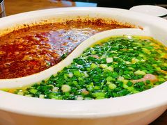 鸳鸯水煮牛肉-成都吃客(九眼桥店)
