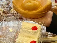 -红宝石·鲜奶小方·海派西点房(南丹店)